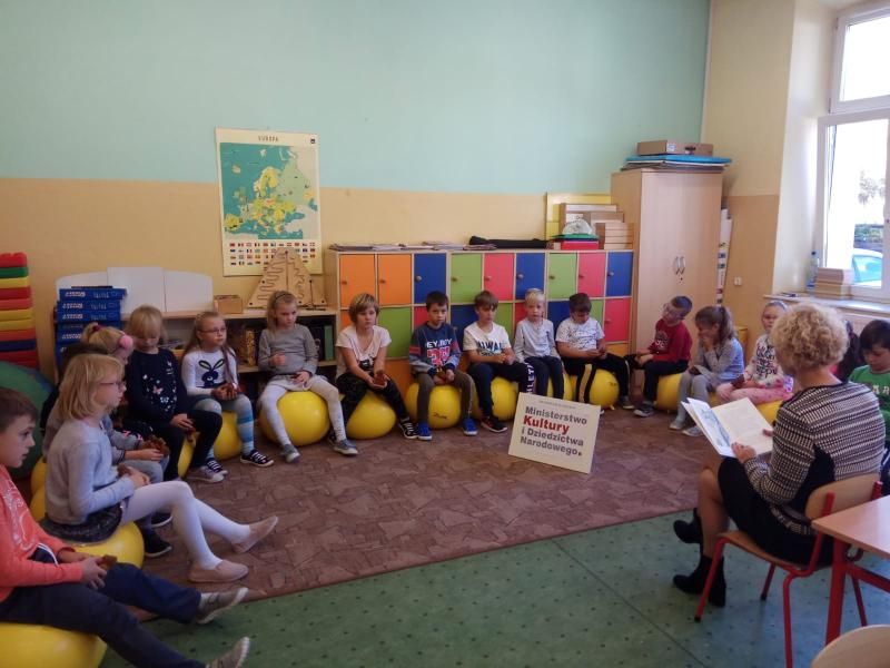REGION, Głuszyca: Wychowanie przez czytanie