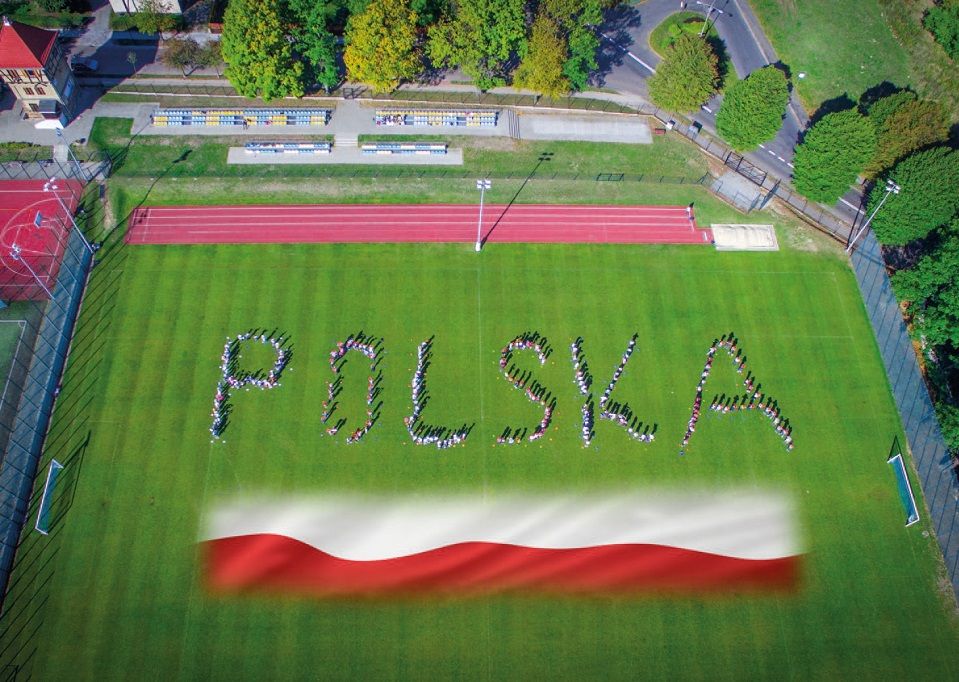 REGION, Szczawno-Zdrój: "Wspólnie dla Niepodległej" – wyjątkowy projekt uczniów ze  Szczawna–Zdroju