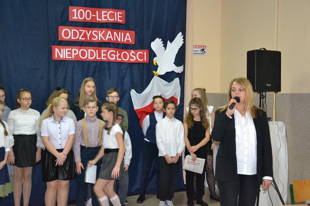 REGION, Głuszyca: Obchody Odzyskania Niepodległości w Szkole Podstawowej nr 3 w Głuszycy