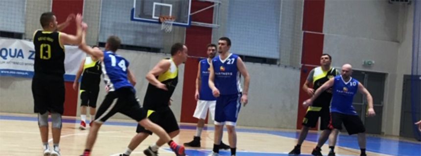 Wałbrzych: Ostatnia seria meczów w sezonie zasadniczym przed koszykarskimi amatorami