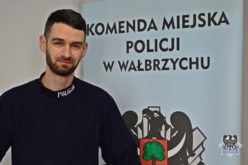 Wałbrzych/REGION: Dzielna postawa wałbrzyskiego policjanta zakończyła się uratowaniem dwojga obywateli Czech