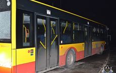 Wałbrzych: Ze złości wybił szybę w autobusie komunikacji miejskiej