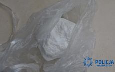 Wałbrzych: 38–latek ukrył amfetaminę w zamrażalniku lodówki