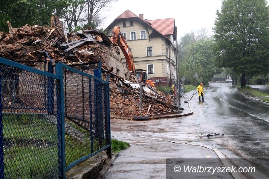 Wałbrzych: Kolejna kamienica znika z powierzchni – tym razem ta na ulicy Żeromskiego