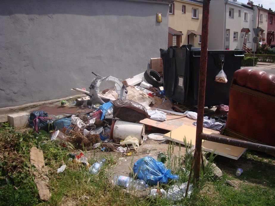 Wałbrzych: Śmieci na Westerplatte
