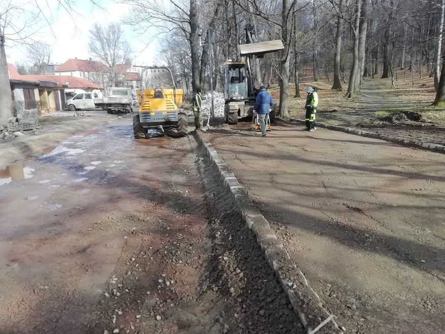REGION, Szczawno-Zdrój: Poprawiają infrastrukturę