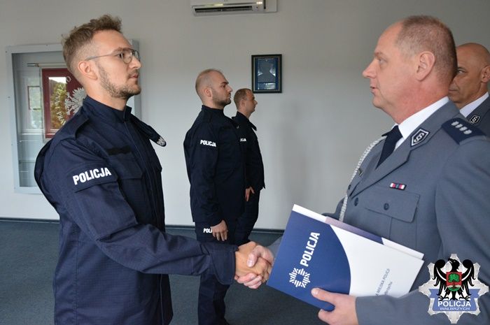 Wałbrzych/REGION: Zdecydowali się na pracę w policji