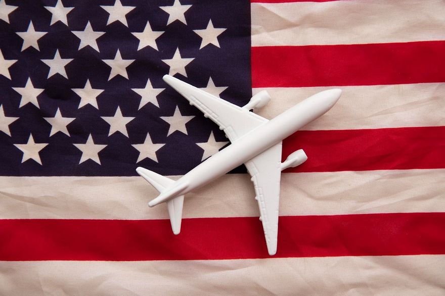 Wałbrzych/Kraj: Lot do USA – o czym musisz pamiętać?