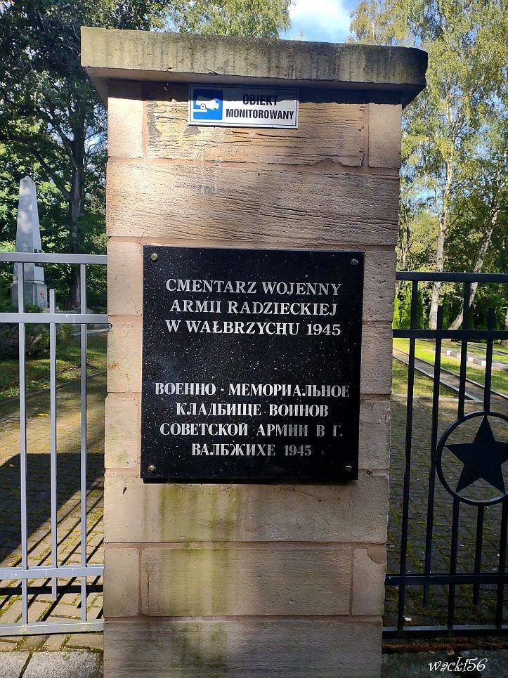 Wałbrzych: Parę słów o cmentarzu