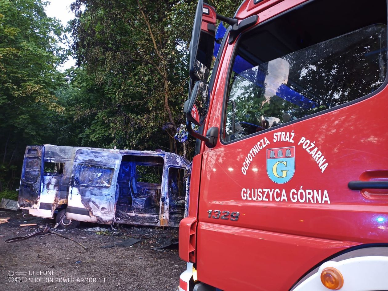REGION, Głuszyca: Bus stanął w ogniu