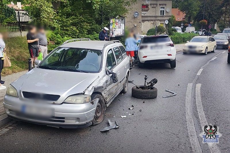 REGION, Szczawno-Zdrój: Zasłabła i spowodowała wypadek