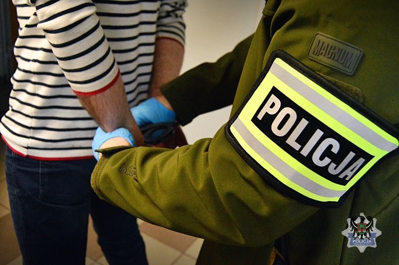 Wałbrzych/Kraj: Oszuści w rękach policji