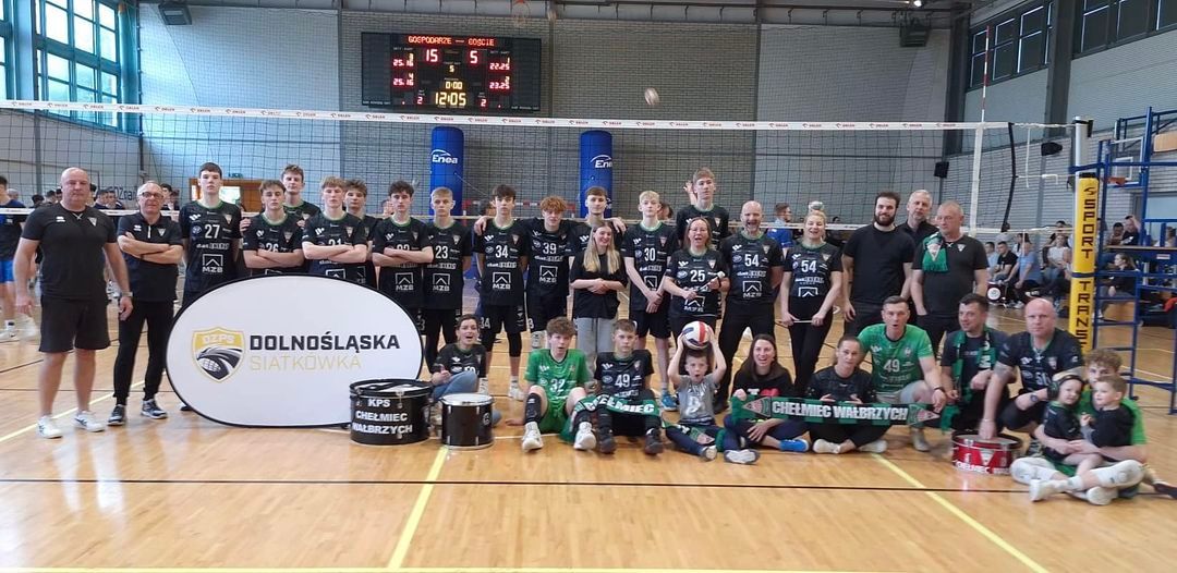 Wałbrzych/Kraj: Juniorzy młodsi zakończyli sezon