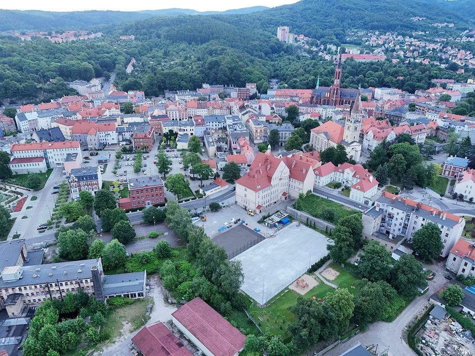 Wałbrzych: Orlik i hala zyskają na wyglądzie