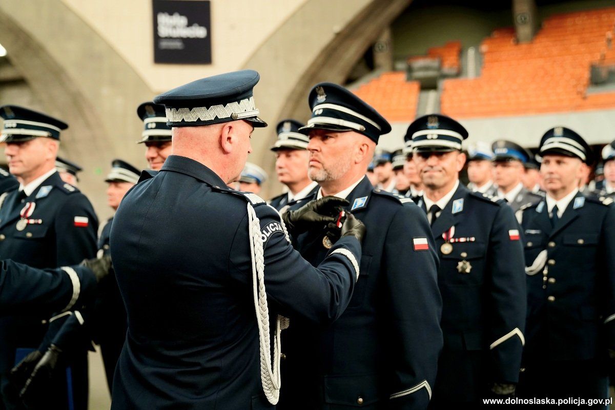 Wałbrzych/REGION: Medale dla naszych policjantów