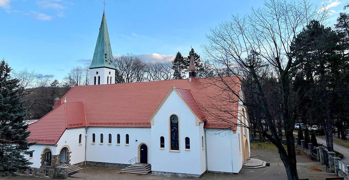 REGION, Szczawno-Zdrój: Setki tysięcy na kościelne schody