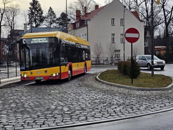 Wałbrzych: Autobusy wodorowe na wałbrzyskich ulicach