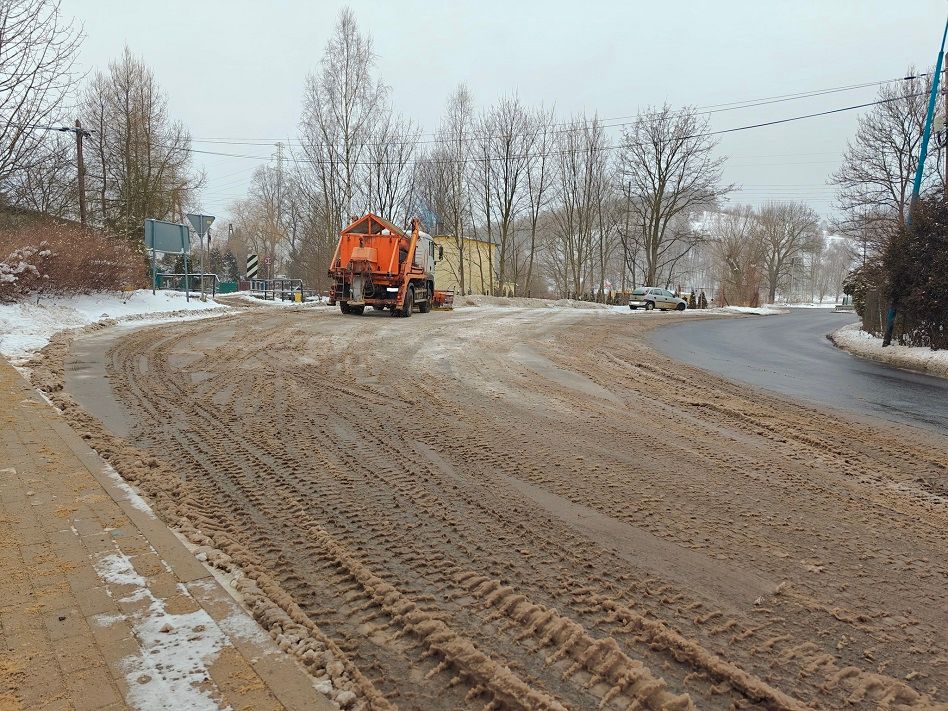 REGION, Boguszów-Gorce: Gmina odśnieża...a mieszkańcy się skarżą....