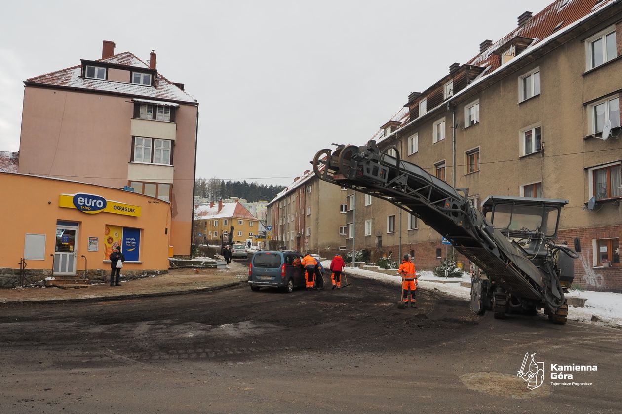 REGION, Kamienna Góra: Traugutta w trakcie remontu