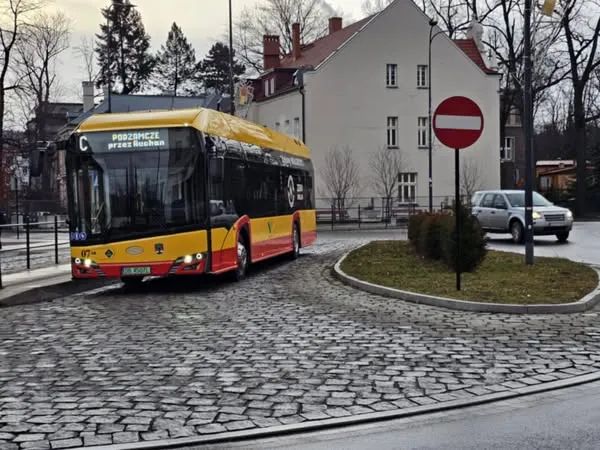 Wałbrzych: Kolejne autobusy wodorowe pojawią się w Wałbrzychu