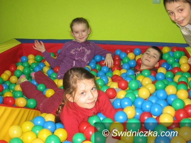 Region - Dobromierz: Radosne szkoły w Dobromierzu