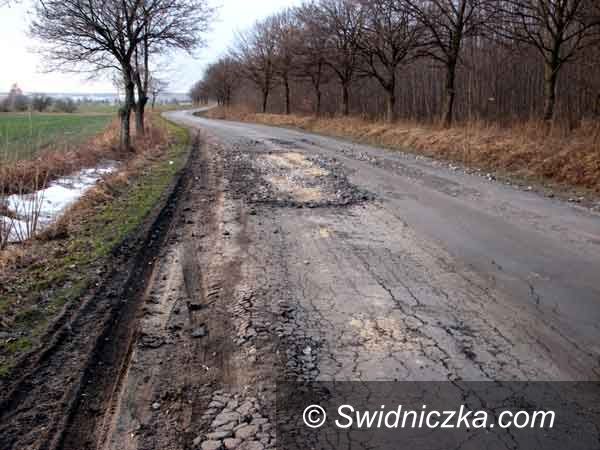 Region - Gmina Żarów: Zaczęło się zamykanie dróg dla ciężarówek