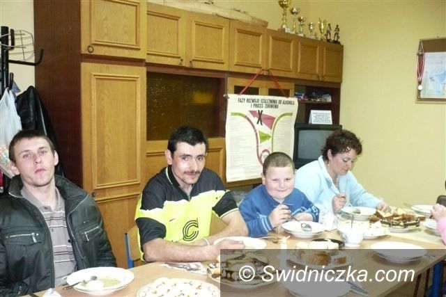 Region - Czernica: Świąteczny nastrój w grupie wsparcia