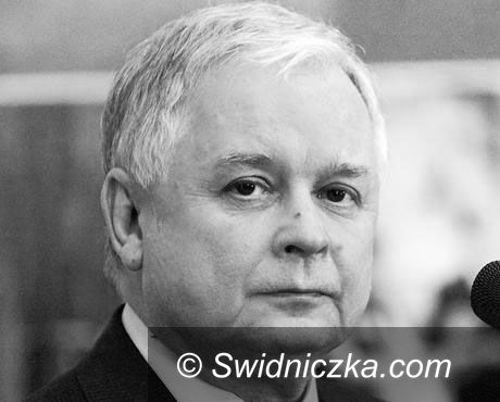 Smoleńsk: Prezydent Lech Kaczyński nie żyje. Tygodniowa żałoba narodowa