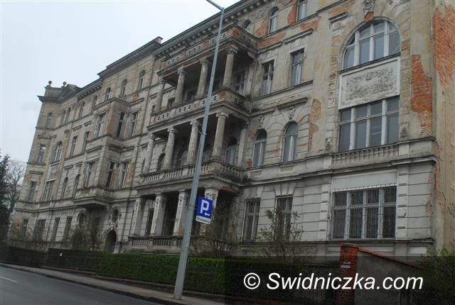 Świdnica: Okazały budynek przy ul. Ofiar Oświęcimskich sprzedany