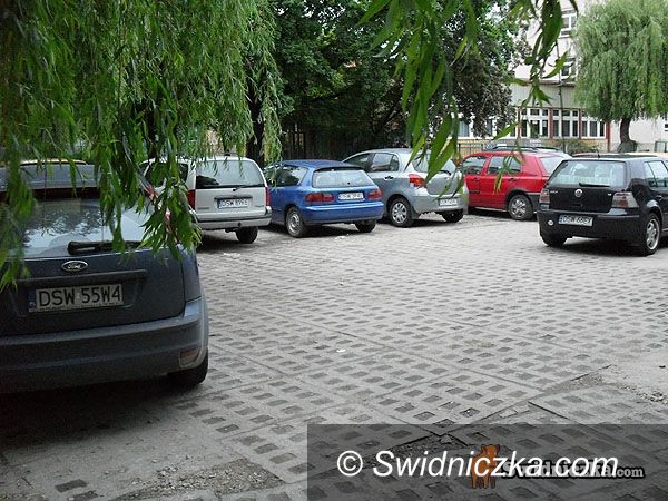 Świdnica: Zakaz wjazdu na parking