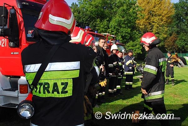Świdnica/Kazincbarcika: Nasi strażacy pomagają powodzianom w węgierskim mieście