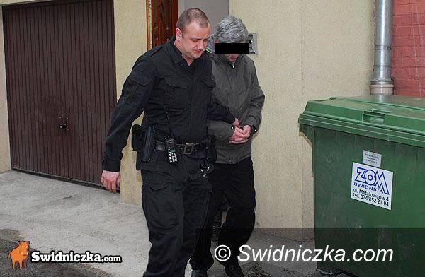 powiat świdnicki: Trener podejrzany o molestowanie i gwałt czeka na akt oskarżenia