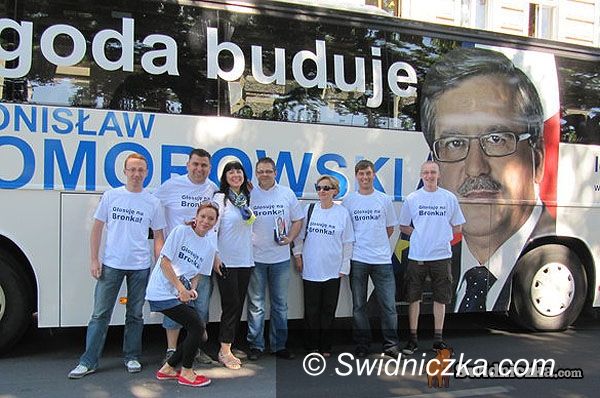 Świdnica: Kampania trwa – odwiedzają nas autobusy kandydatów