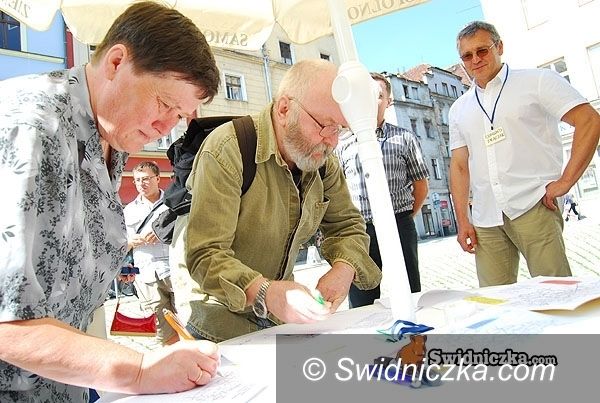 Świdnica: Wspólnota Samorządowa zaprasza Platformę Obywatelską do zbierania podpisów za obwodnicą