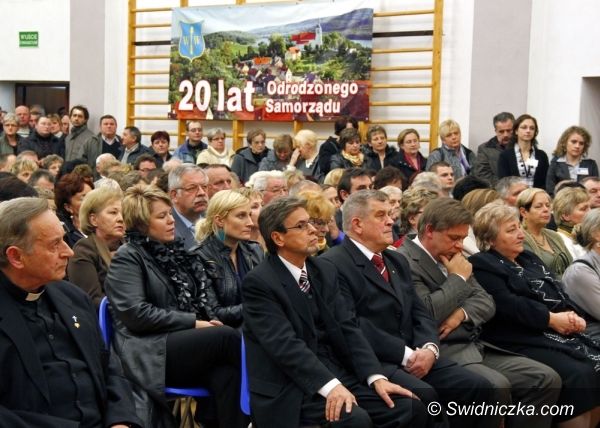 Roztoka: Niepodległościowo w gminie Dobromierz