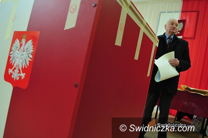Świdnica: Czterej kandydaci na prezydenta zagłosowali w Świdnicy&#8230;