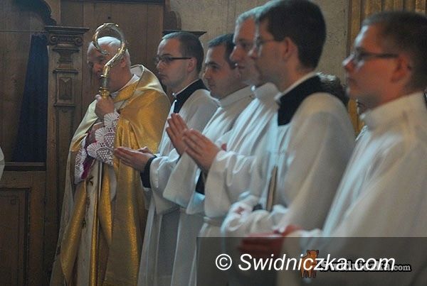 Świdnica: Współpracownik papieża odprawi mszę w katedrze świdnickiej
