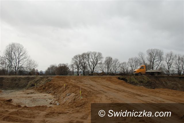 powiat świdnicki: Pierwsze wiadukty powstają na trasie budowanego łącznika do A4