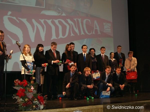 Świdnica: Finał konkursów „Debiut gospodarczy” i „Napisz o Świdnicy”