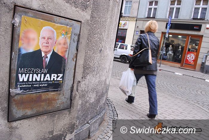Świdnica: Pamiętamy o wyborach – plakaty nie dają nam zapomnieć...