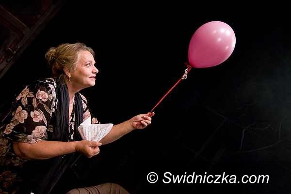 Świdnica: Karwowska, Dulska, a teraz Walentyna – Anna Seniuk w świdnickim teatrze