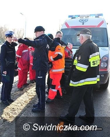 powiat świdnicki: Raport z pogotowia: wypadki w&#8230; autobusach