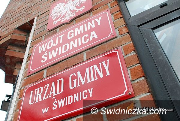 gmina Świdnica: Podpiszą umowy gościnnie w gminie Świdnica