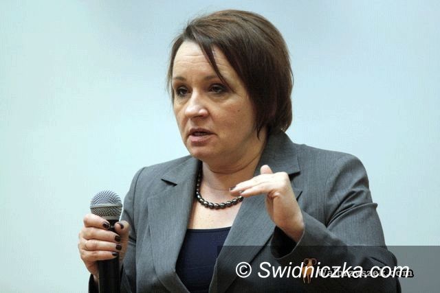 Wałbrzych: Anna Zalewska do studentów: mogę dać prezydentowi Komorowskiemu korepetycje