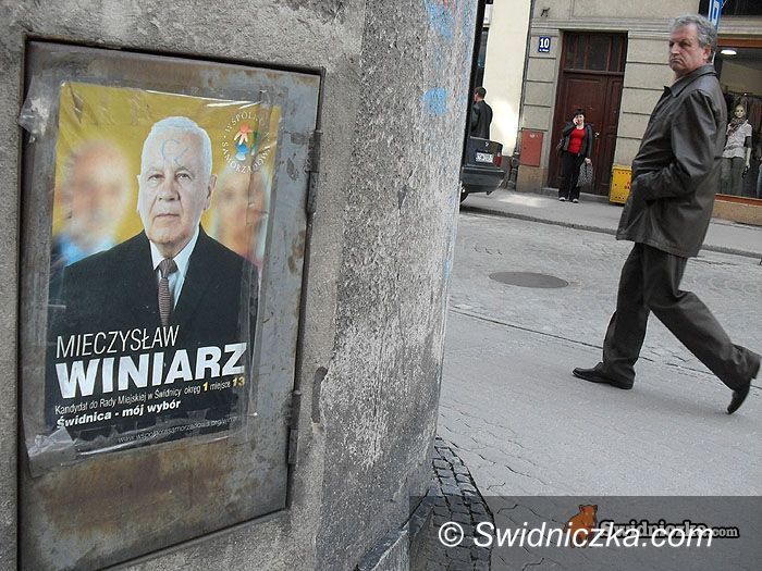 Świdnica: Sztab Wspólnoty Samorządowej nie kwapi się ze sprzątaniem