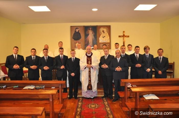 Świdnica: Nowi klerycy w świdnickim seminarium