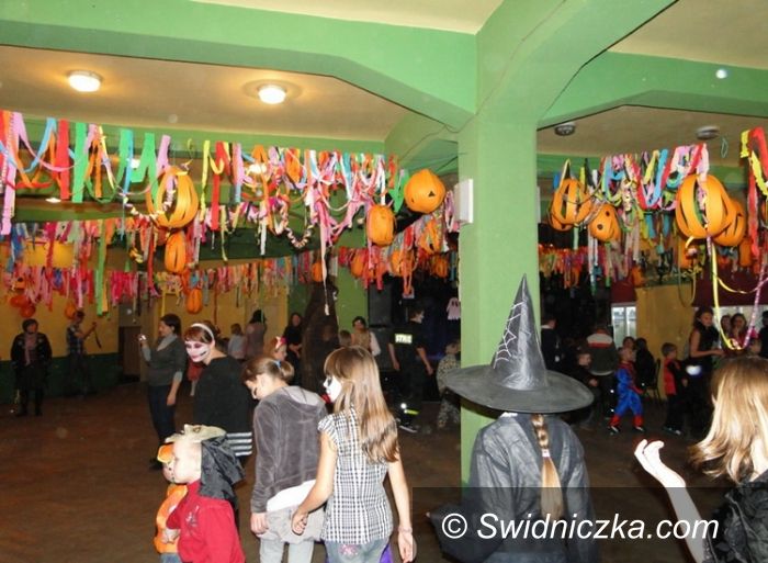 REGION, Jaworzyna Śląska: Bal z okazji Halloween