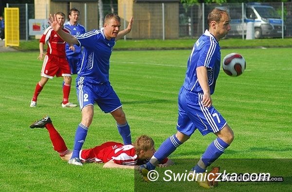 III-liga piłkarska: Nokaut na zakończenie 2011 roku, Polonia rozbija Pogoń (zapis relacji z meczu)
