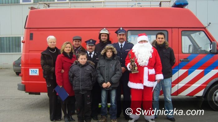 Żarów/ Buków: Nowy wóz strażacki dla OSP Buków