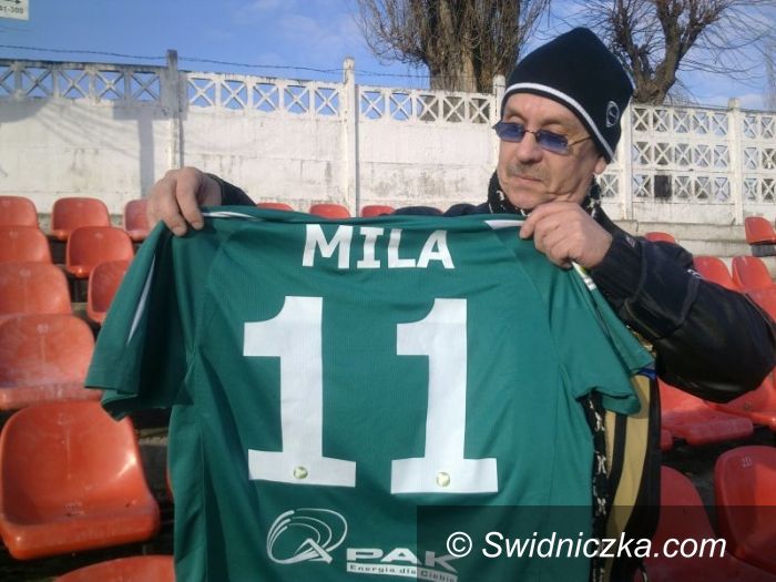 Świdnica: Szlachetny gest Arka Piecha, piłkarze pomagają potrzebującym